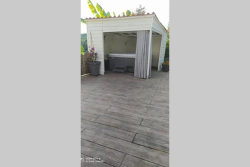 Appartement Tout Confort Au Calme Avec Jacuzzi Mouguerre Buitenkant foto